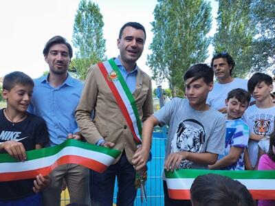 Grande partecipazione per l'inaugurazione della nuova area gioco e della nuova area fitness del parco 'Ilio Micheloni' di Lammari