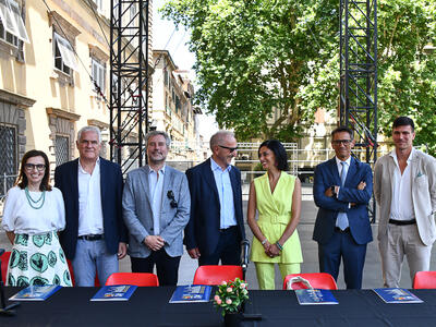 Lucca Summer Festival, presentata sul palco di piazza Napoleone l’edizione 2026: “Quest’anno puntiamo sulla qualità”