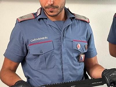 Aggrediscono i carabinieri, immobilizzati e denunciati due giovani