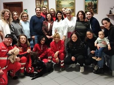 Pet therapy, passeggiate e socialità. A Santa Maria del Giudice nuova collaborazione tra Croce Rossa e Rsa