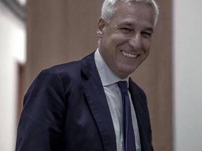 Il Tar prende... a schiaffi il Pd viareggino e boccia il ricorso. Stupendo, ironico Del Ghingaro: "Trovate poso"