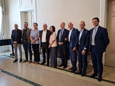 Una prima nazionale e tanti interpreti di primo piano: presentata la stagione di prosa 2026-2027 del teatro del Giglio Giacomo Puccini