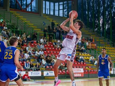 Basketball Club Lucca perde in casa con la Virtus Roma, ma non molla fino all'ultimo: 75 a 82