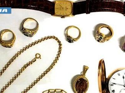 La polizia arresta il presunto autore di una truffa ai danni di un'anziana: recuperata refurtiva per oltre 12 mila euro