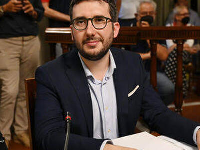 Olivati e Barsella: "Ok Lucca 'smart city', ma serve un cambio di rotta sulle scelte poco trasparenti della maggioranza"
