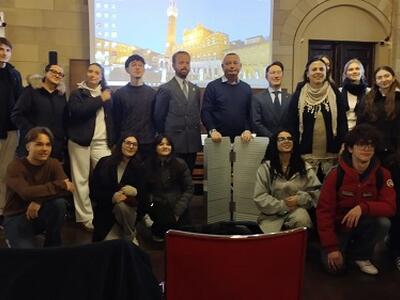 Diciassette pedane mobili assegnate gratuitamente dall'associazione Luccasenzabarriere e Rotaract Siena