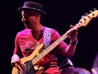 Il groove che riscrive la storia: Marcus Miller e la sua All-Star Band celebrano Miles Davis a Lucca
