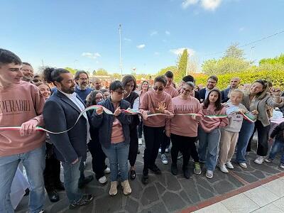 Quando l'inclusione diventa lavoro: inaugurato a Marginone il Biscottificio Insuperabili, dolci senza limiti