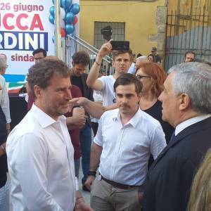 185301e4-ea74-4728-9cef-70215436d320