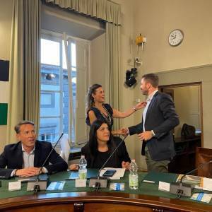 1886b19e-8103-4d4e-b132-d6bc391d3d62