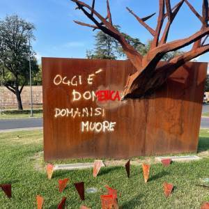 96fde2dc-2799-48b7-a336-6ff8da09b4ee