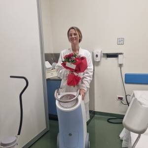 8 febbraio Dott.ssa Cocuzza con fiori