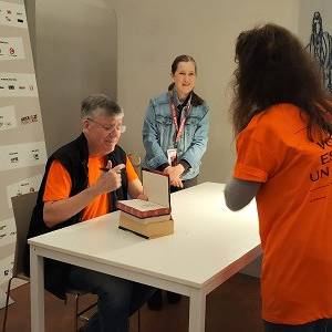 34a0f320-47e3-495b-a8e7-d9473dff1052