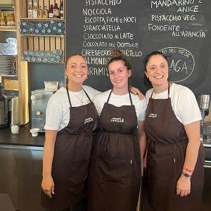 6eca8327-e0c5-4176-9d55-76763e3a92b0