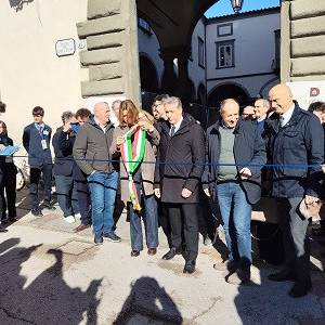 dfa15a0a-91a0-41e1-a5f3-4743f3cfc5e4