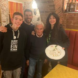 9ae8b4db-5229-40fe-82aa-410b0ec94f72