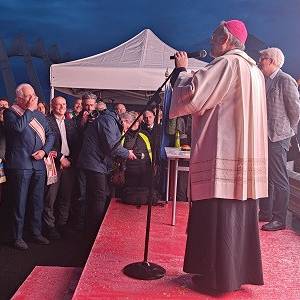 b685c4d5-9c76-47b7-82da-4d8e19ee4462