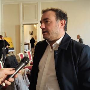 eb9d742a-7d5f-4878-bdcb-bd90585a2ca0