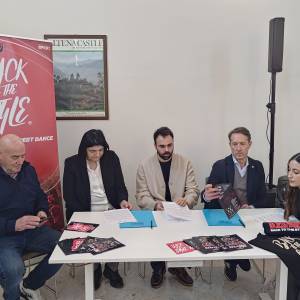 b6c47940-e878-4a8b-a40c-48400e7f8557