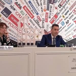 7e27b2c8-f6d9-4200-ae90-3cc6de9041ae