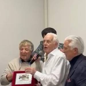 62175245-b39f-49ed-a017-6d86b686f7e7