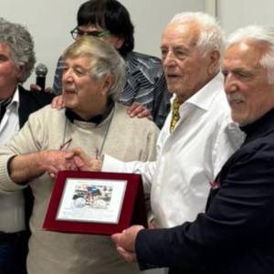 6c28c10f-5416-4009-bb53-3b892e594ad3