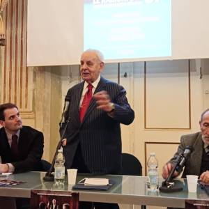 abd99516-fb93-44a8-8943-eb5baf35bf75