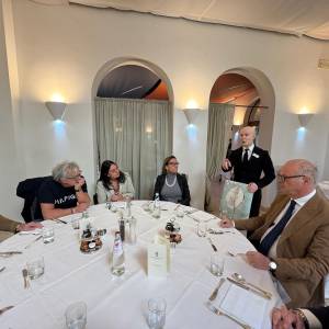 4165d9fa-90e9-4e31-8f5e-dde65546b330