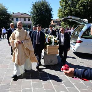 a81dba15-2127-452f-93e5-c91ca833ee41