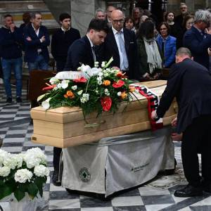 ef54fc12-be6f-41b6-bfac-ced2fe628bac