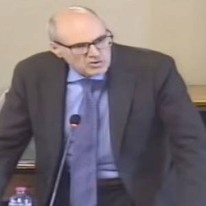 4090e763-6fc6-4f50-b103-7cb90c5cfff0